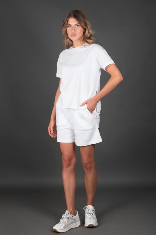 Michellezirkind.shop5c21a34022 1